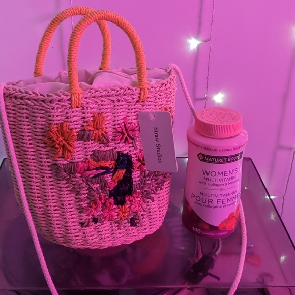 Straw studios hand bag - Picture 3 of 3